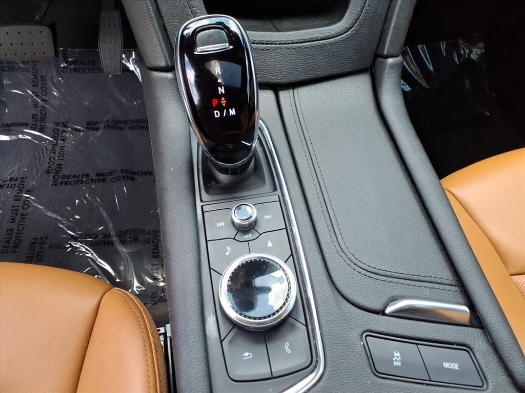 Certified 2024 Cadillac XT5 Premium Luxury FWD image 22
