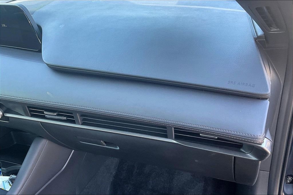 Used 2023 MAZDA MAZDA3 s image 28