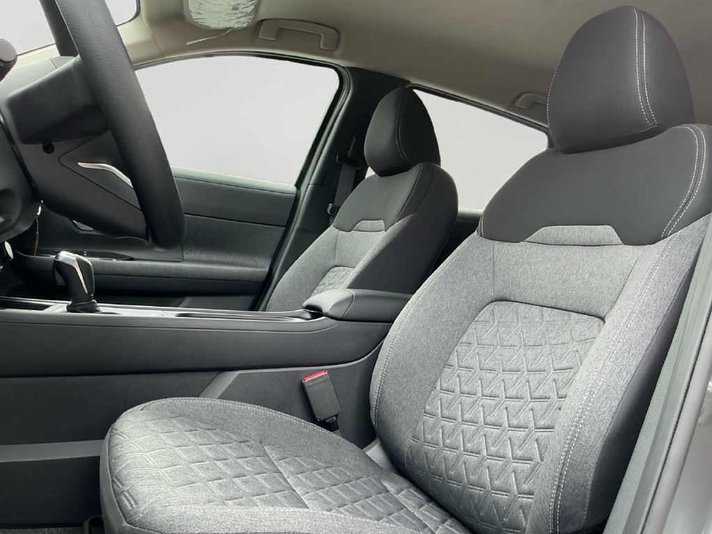 New 2026 Nissan Kicks SV w/ Cold Weather Package FWD image 24