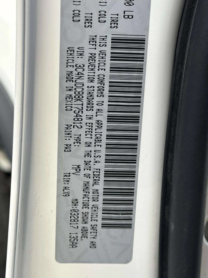 Used 2019 Jeep Compass Limited image 29