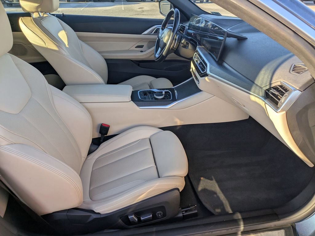 Used 2024 BMW 430i Convertible image 25