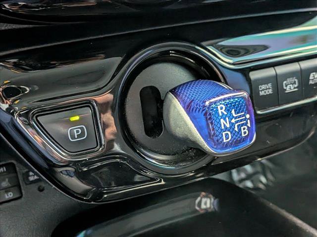 Used 2019 Toyota Prius Prime Plus FWD image 12