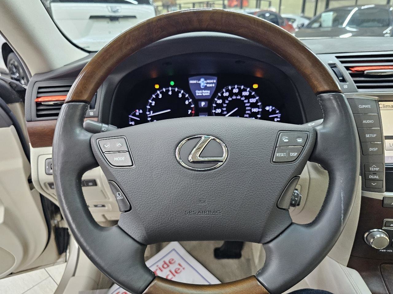 Used 2010 Lexus LS 460 Luxury image 29