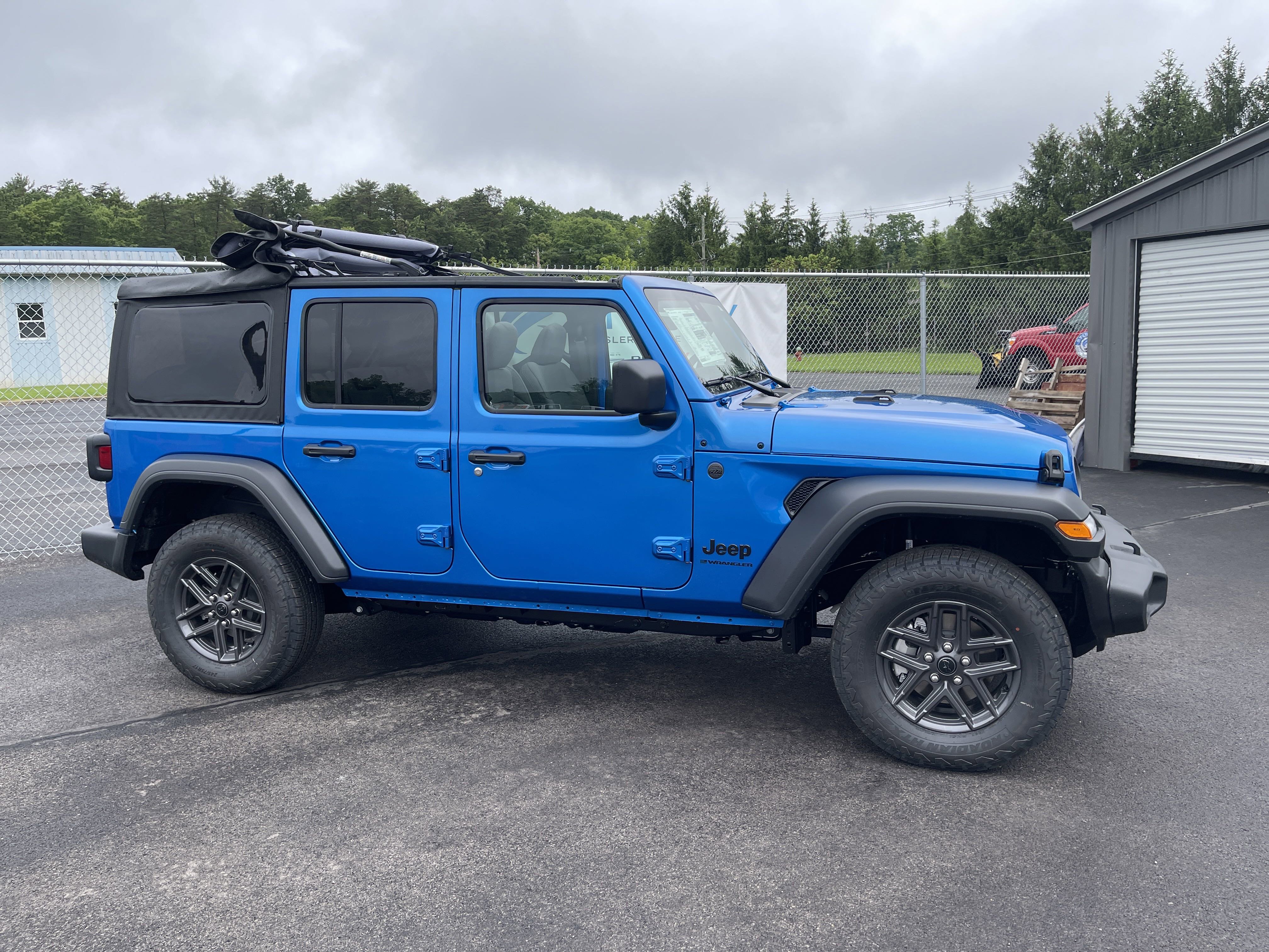 New 2025 Jeep Wrangler Sport S image 31