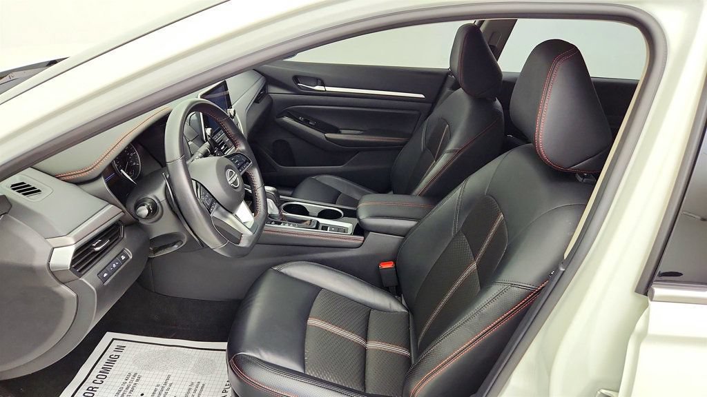 Used 2024 Nissan Altima 2.5 SR AWD/4WD image 19