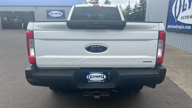 Used 2018 Ford F350 XLT w/ XLT Value Package AWD/4WD image 10