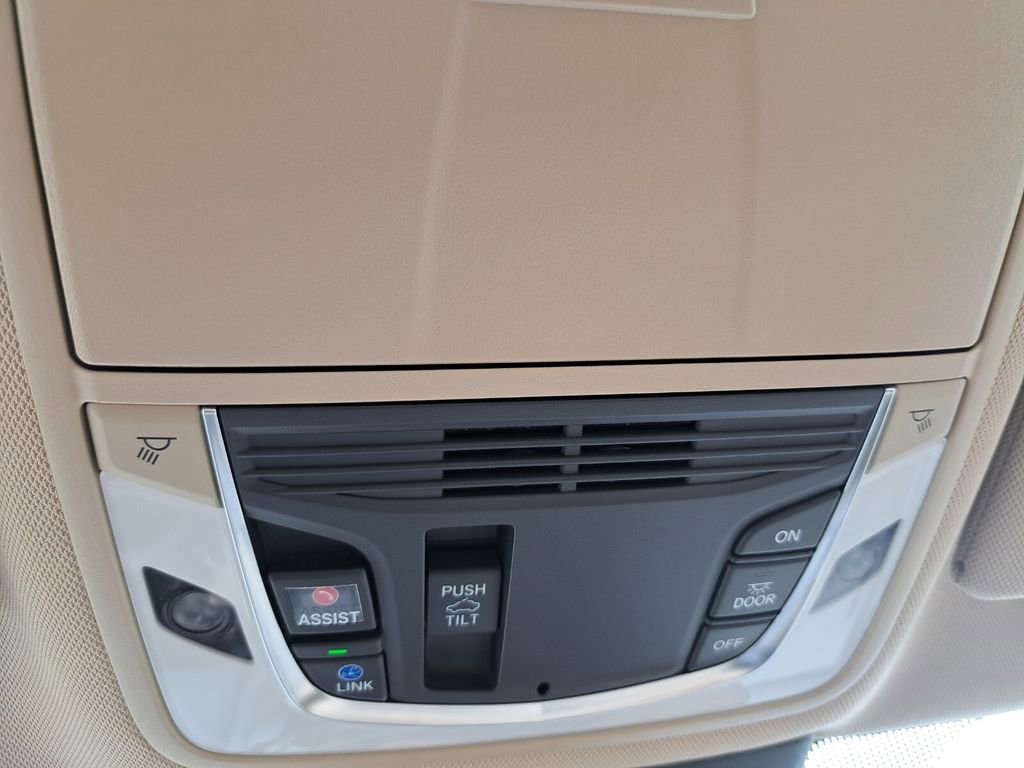 Used 2025 Acura TLX w/ Technology Package image 16