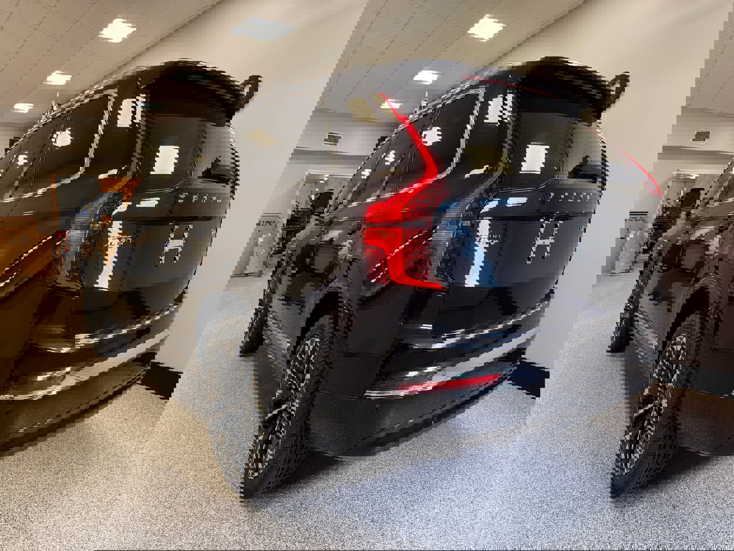 New 2026 Volvo XC90 B6 Ultra w/ Protection Package Premier image 10