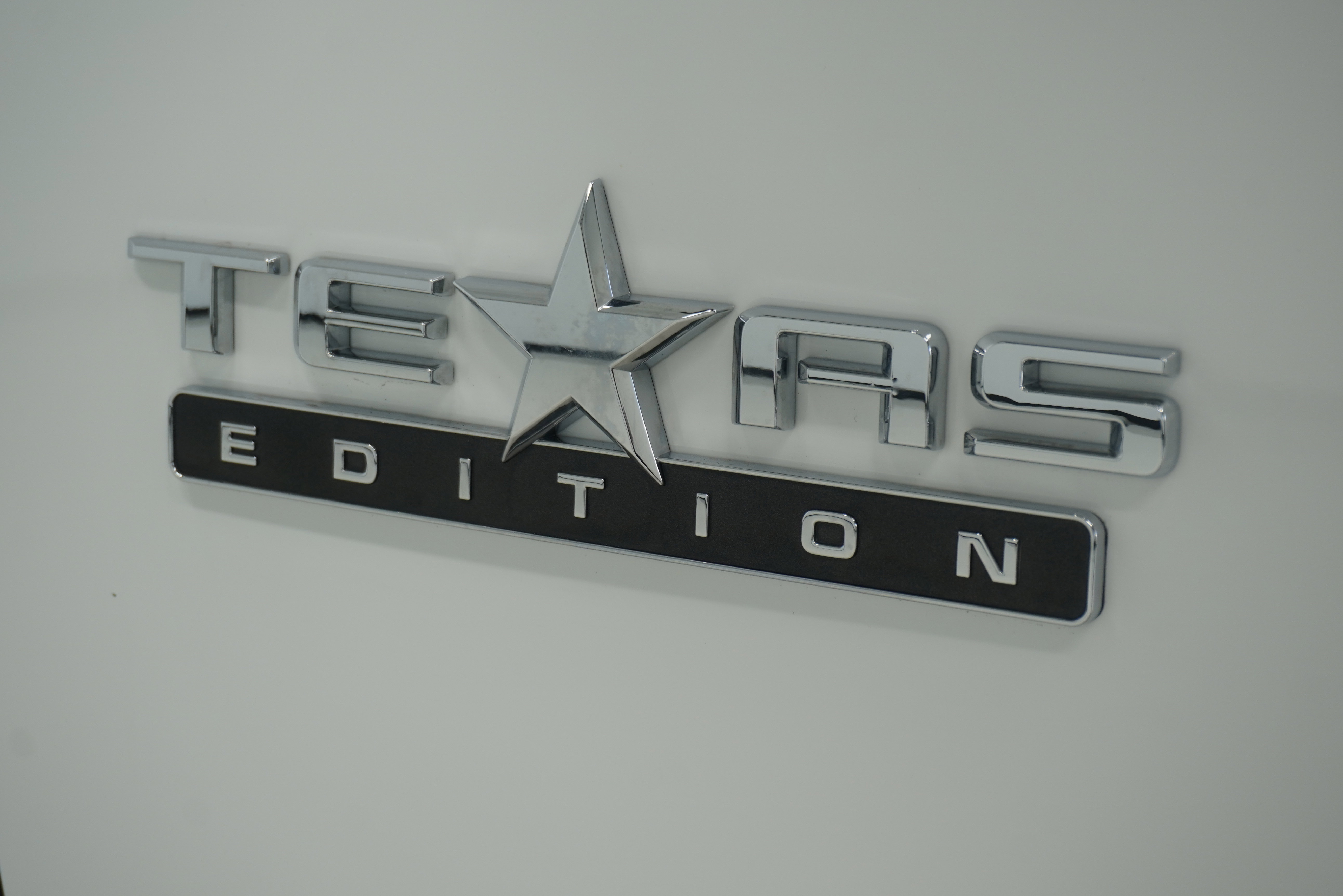 Used 2024 Chevrolet Silverado 3500 LT w/ Texas Edition AWD/4WD image 8