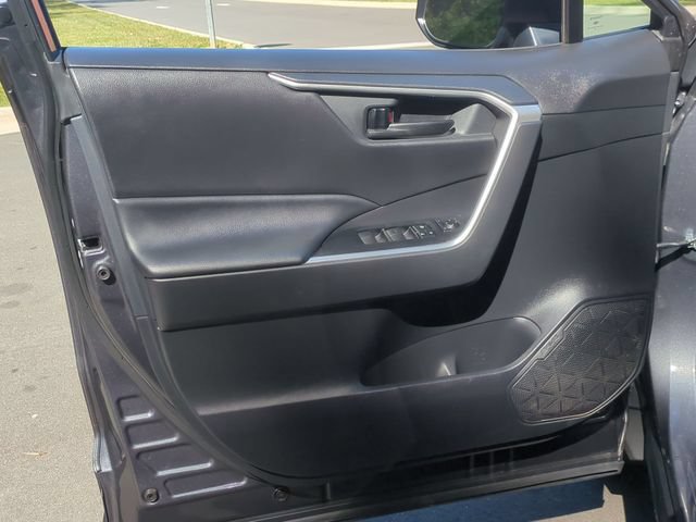 Used 2023 Toyota RAV4 LE FWD image 30