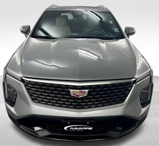 Used 2024 Cadillac XT4 Premium Luxury w/ Technology Package image 3