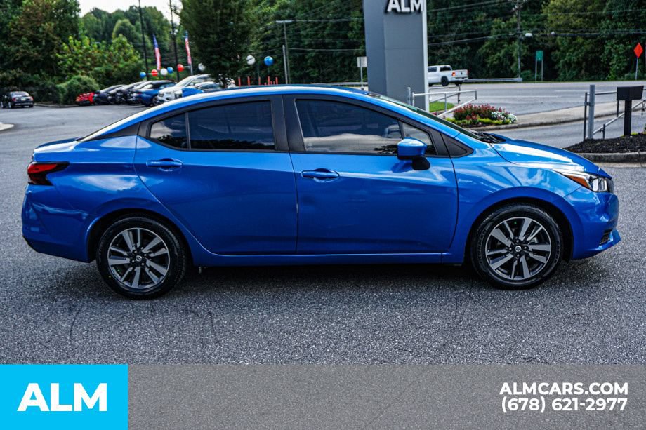 Used 2022 Nissan Versa SV FWD image 8