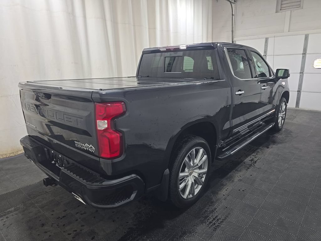 Used 2022 Chevrolet Silverado 1500 High Country w/ High Country Premium Package AWD/4WD image 6