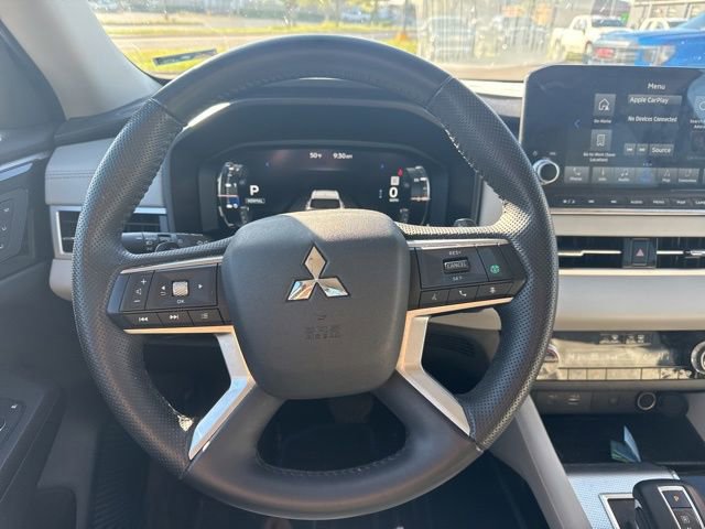 Used 2024 Mitsubishi Outlander 4WD Plug-In Hybrid image 15