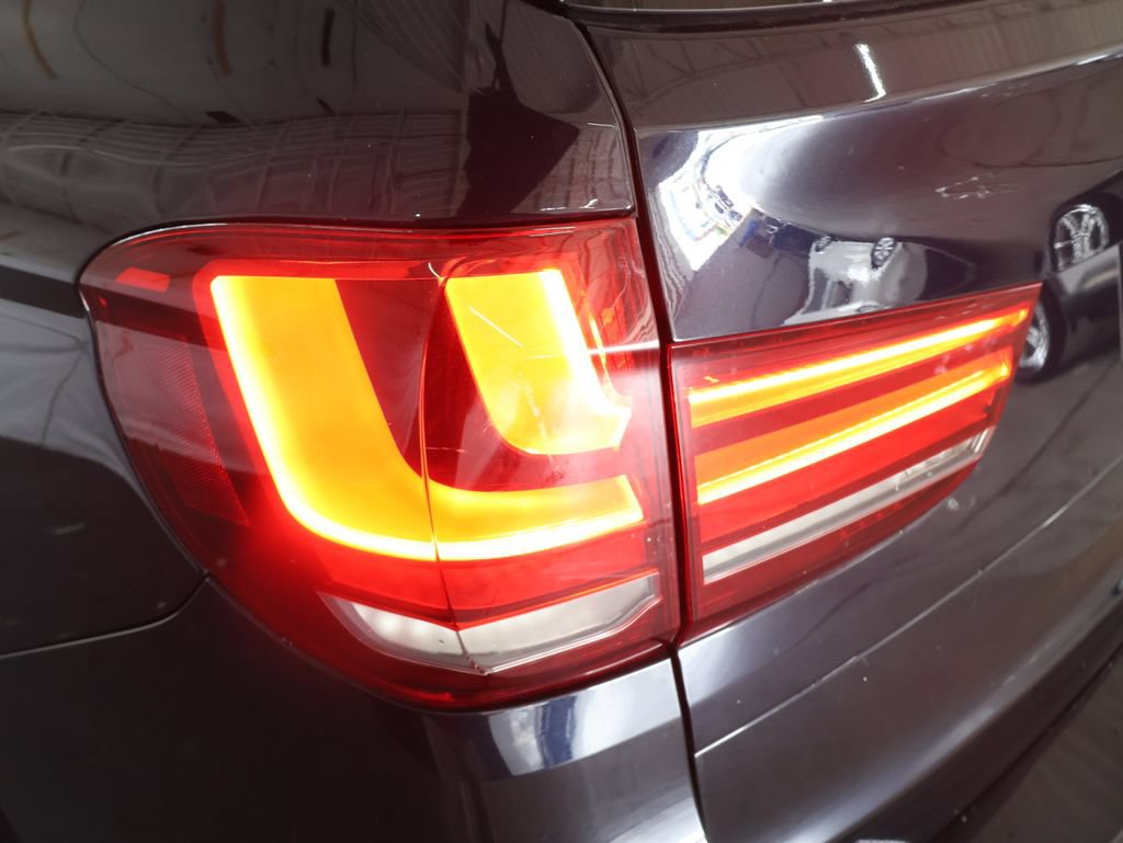 Used 2018 BMW X5 xDrive50i AWD/4WD image 32
