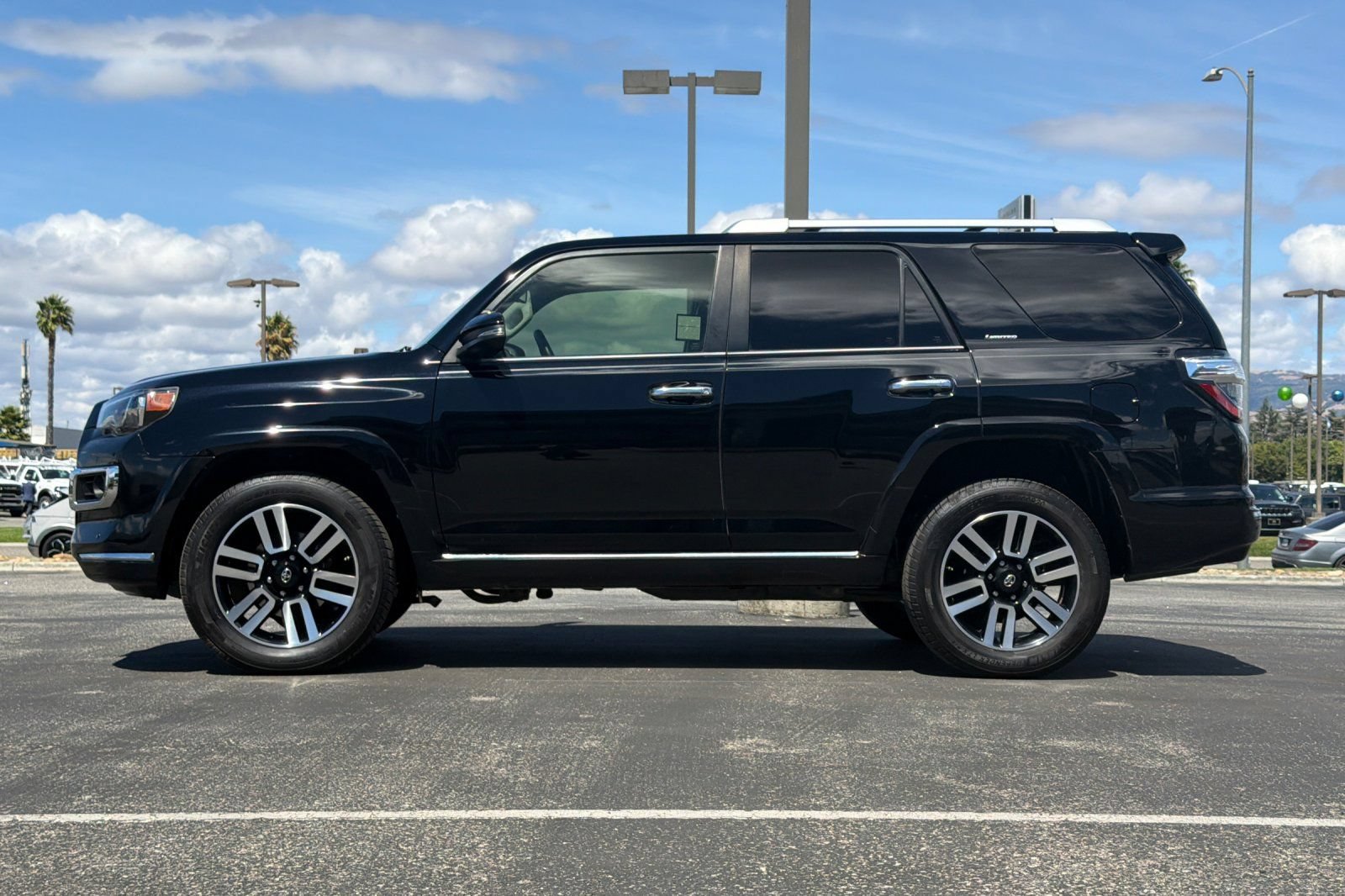 Used 2019 Toyota 4Runner Limited AWD/4WD image 7