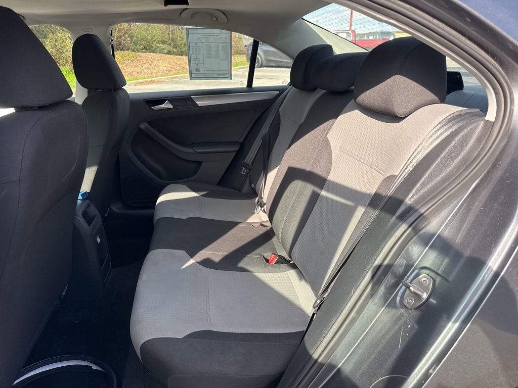 Used 2018 Volkswagen Jetta S image 5