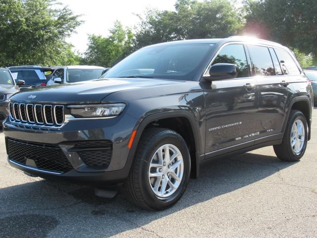 New 2026 Jeep Grand Cherokee Laredo X RWD image 3