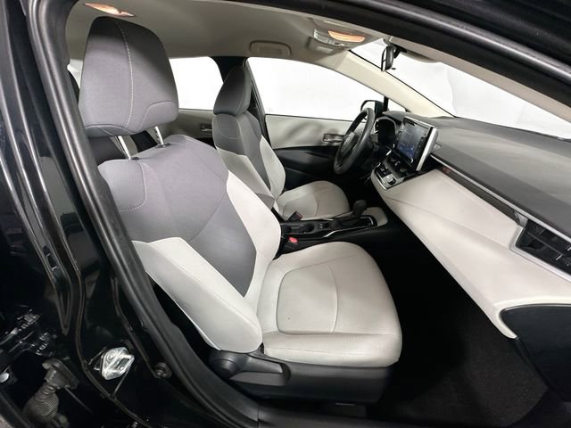 Used 2021 Toyota Corolla LE FWD image 26