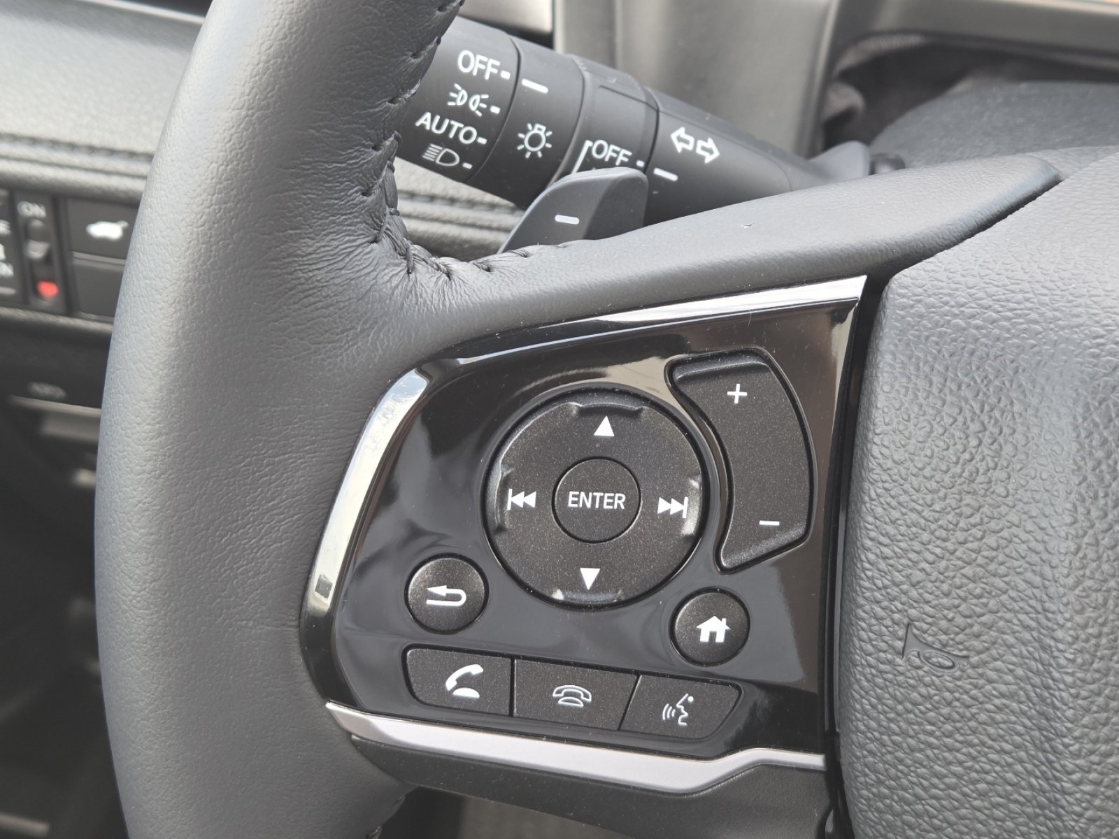 Used 2024 Honda Odyssey Touring image 34