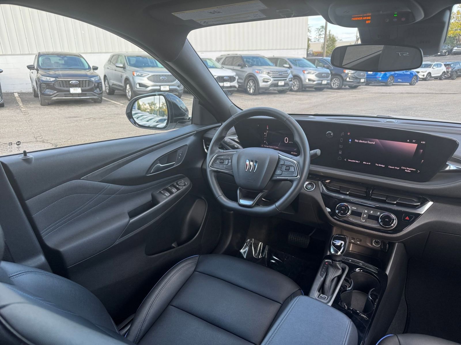 Used 2025 Buick Envista Sport Touring image 32