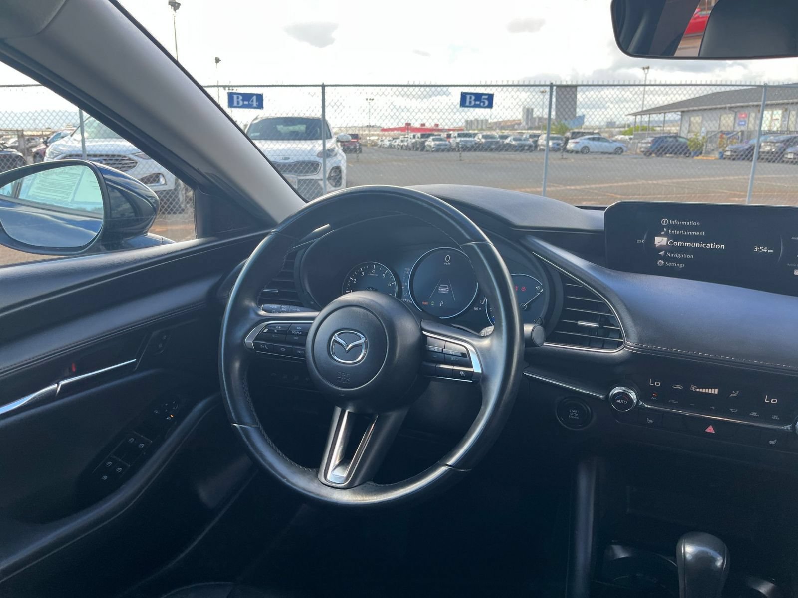 Used 2025 MAZDA MAZDA3 s FWD image 29