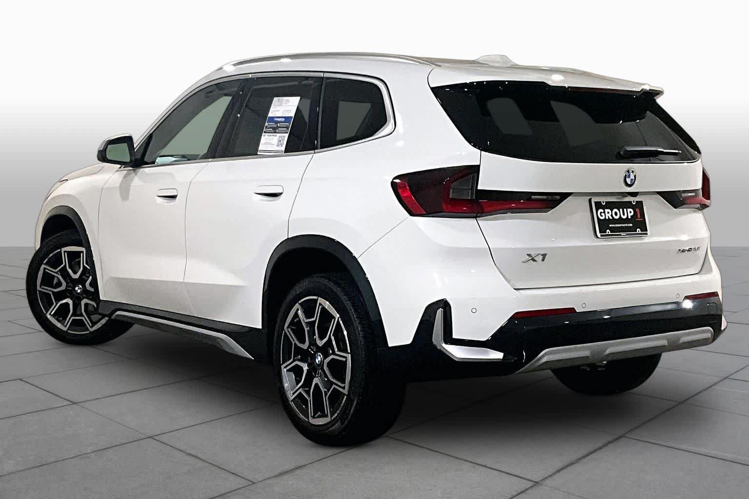 Used 2024 BMW X1 xDrive28i w/ Premium Package AWD/4WD image 11