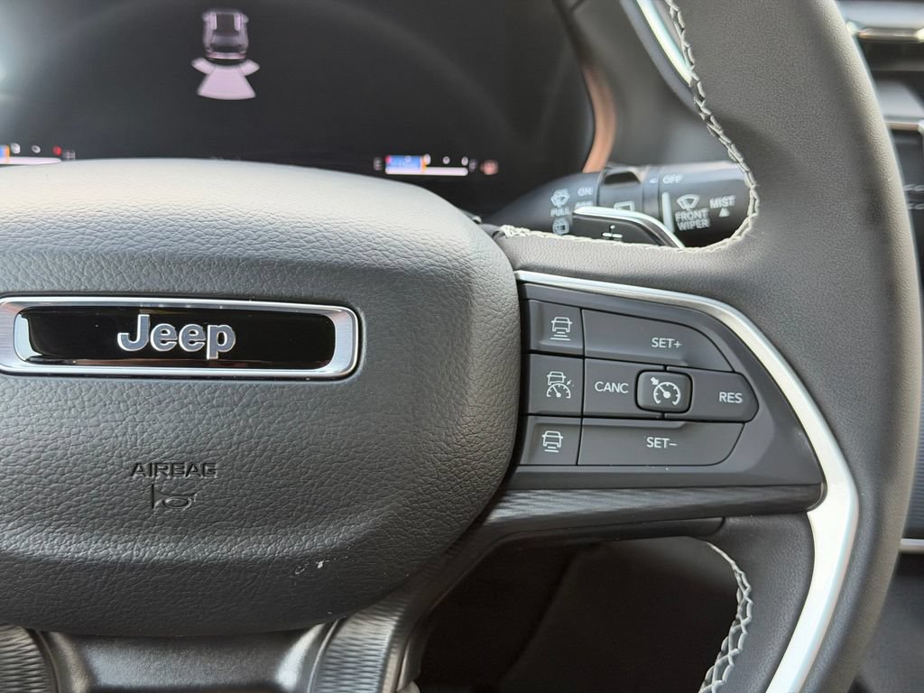 New 2026 Jeep Grand Cherokee Laredo RWD image 17