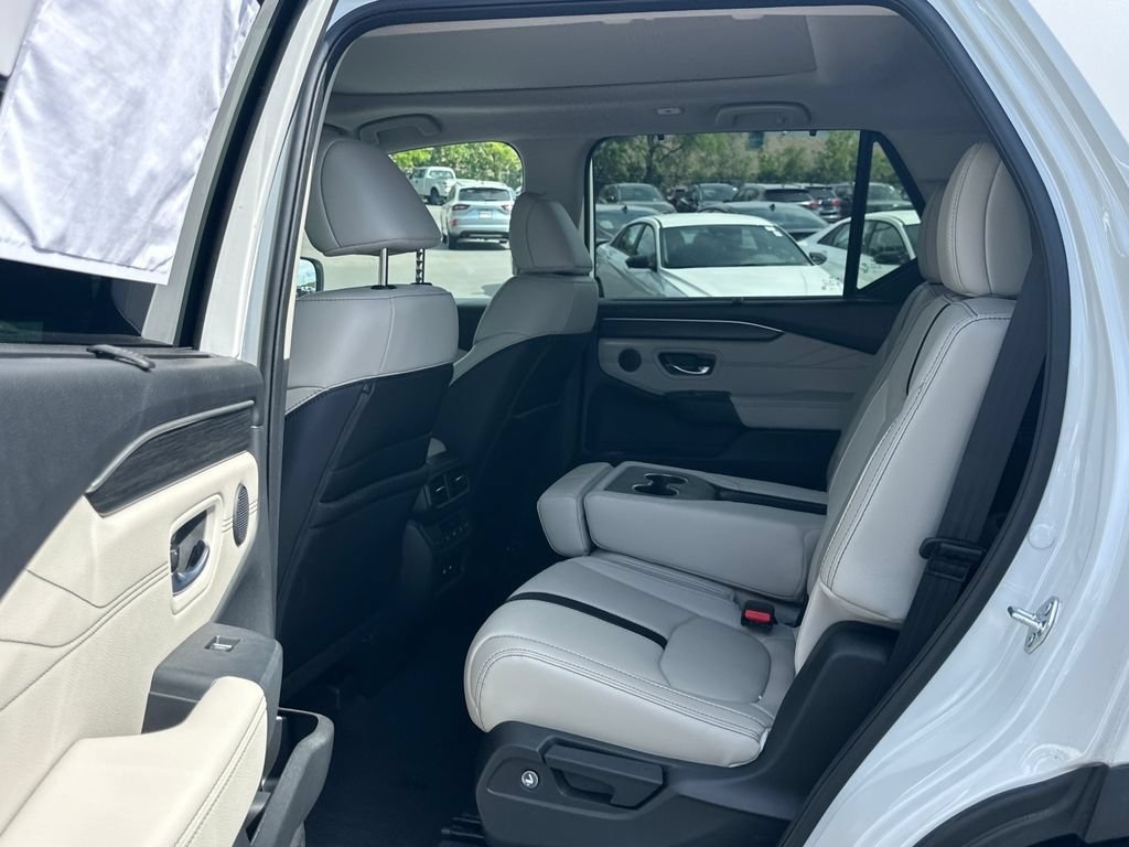 New 2026 Honda Pilot Touring image 14