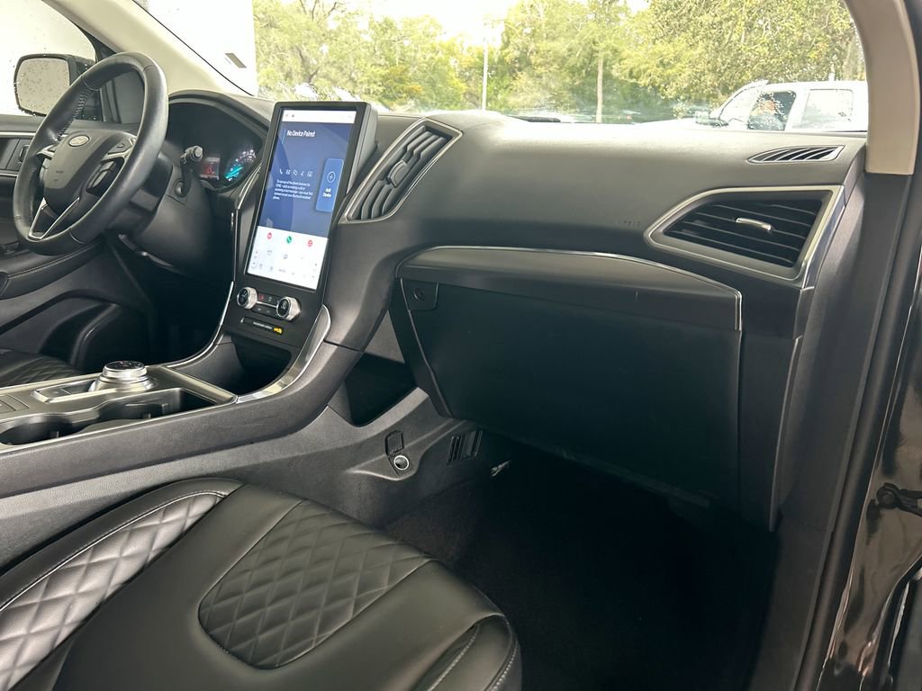 Used 2024 Ford Edge Titanium image 35