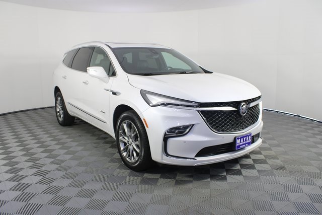 Used 2022 Buick Enclave Avenir w/ Avenir Technology Package image 32