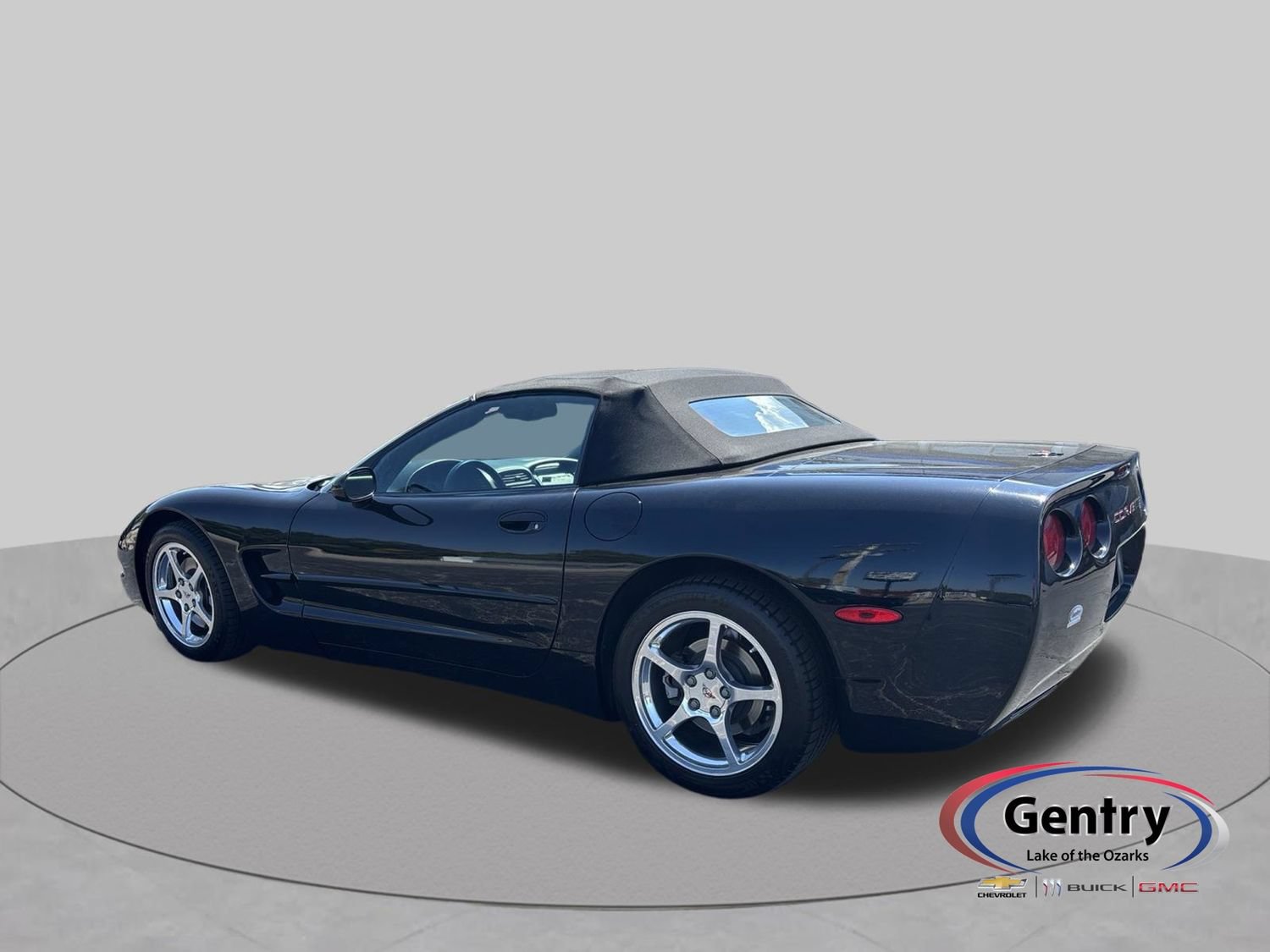 Used 2002 Chevrolet Corvette Convertible w/ Preferred Equipment Group2 RWD image 3