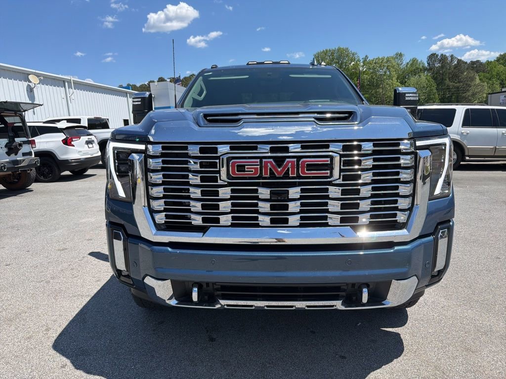 Used 2025 GMC Sierra 2500 Denali w/ Denali Reserve Package image 3