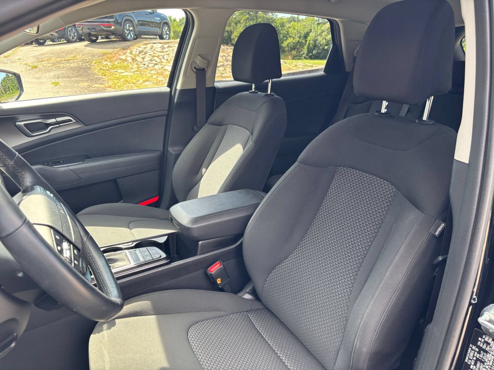 Used 2026 Kia Sportage LX AWD/4WD image 33