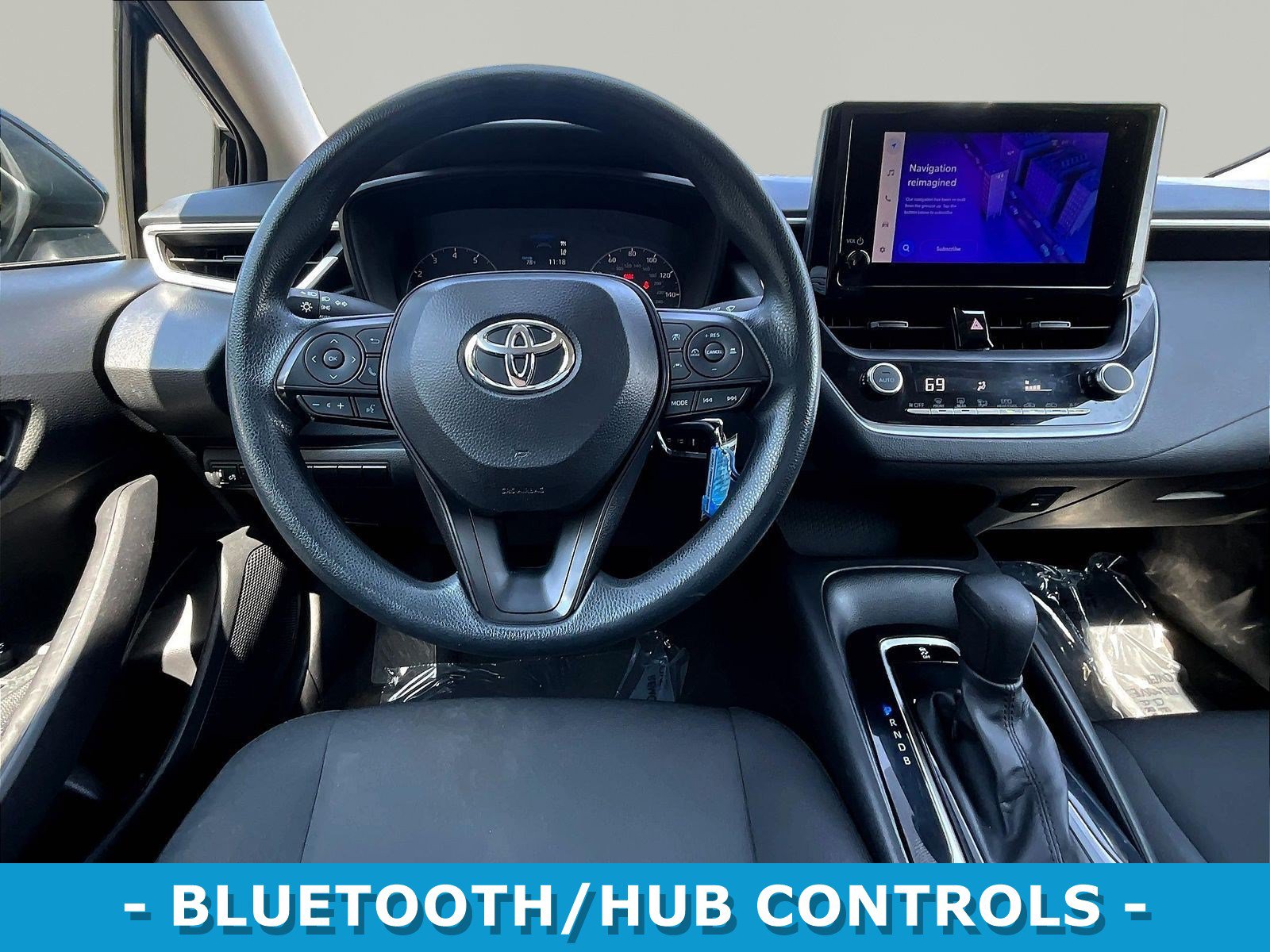 Used 2024 Toyota Corolla LE FWD image 8
