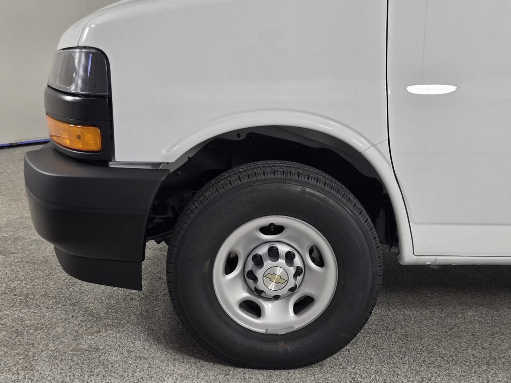 New 2026 Chevrolet Express 2500 w/ Communications Package RWD image 8