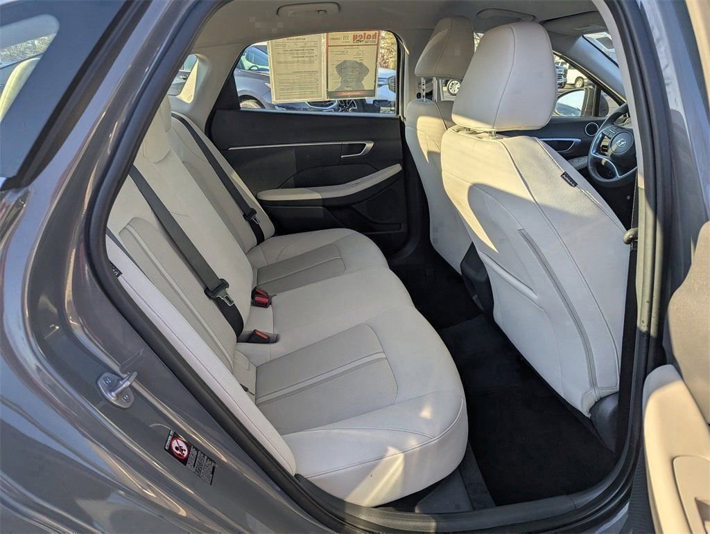 Used 2023 Hyundai Sonata SE image 16