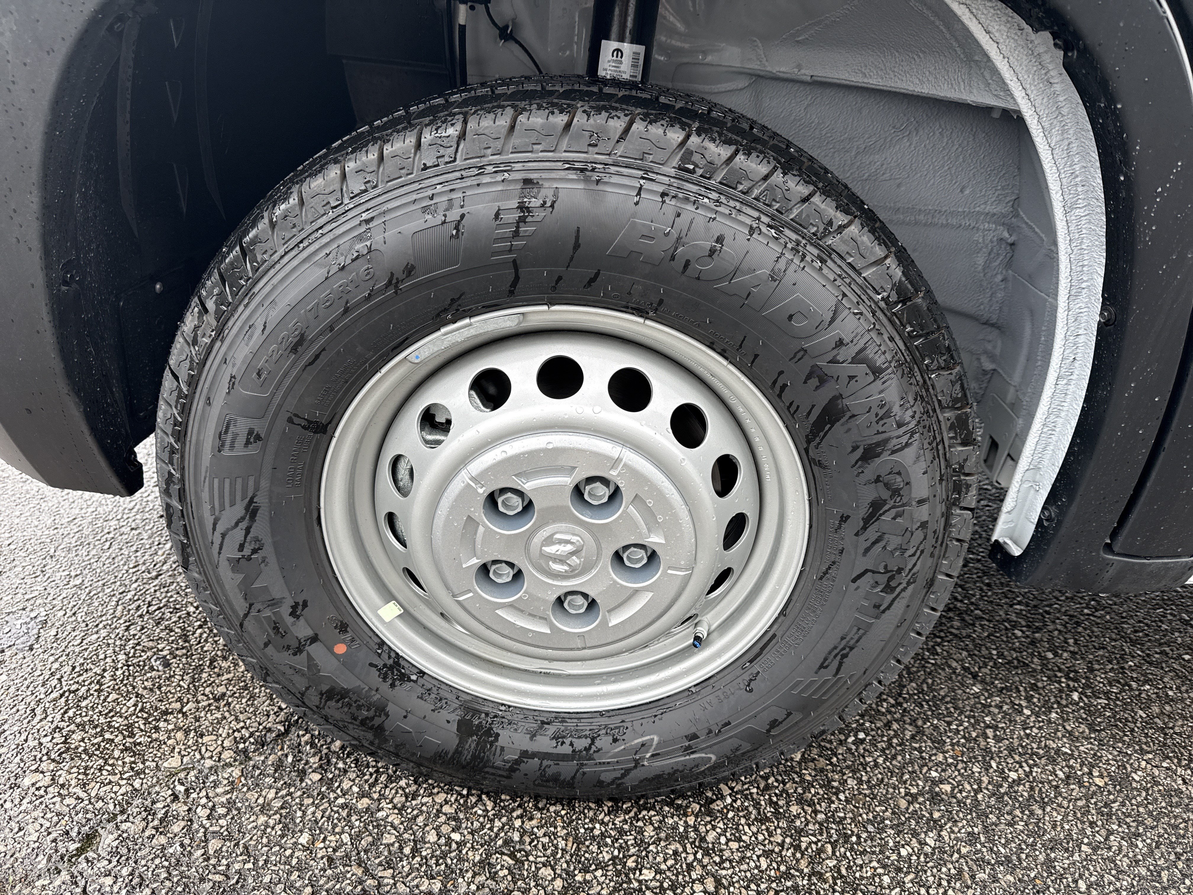 New 2026 RAM ProMaster 2500 w/ Safety Group FWD image 11