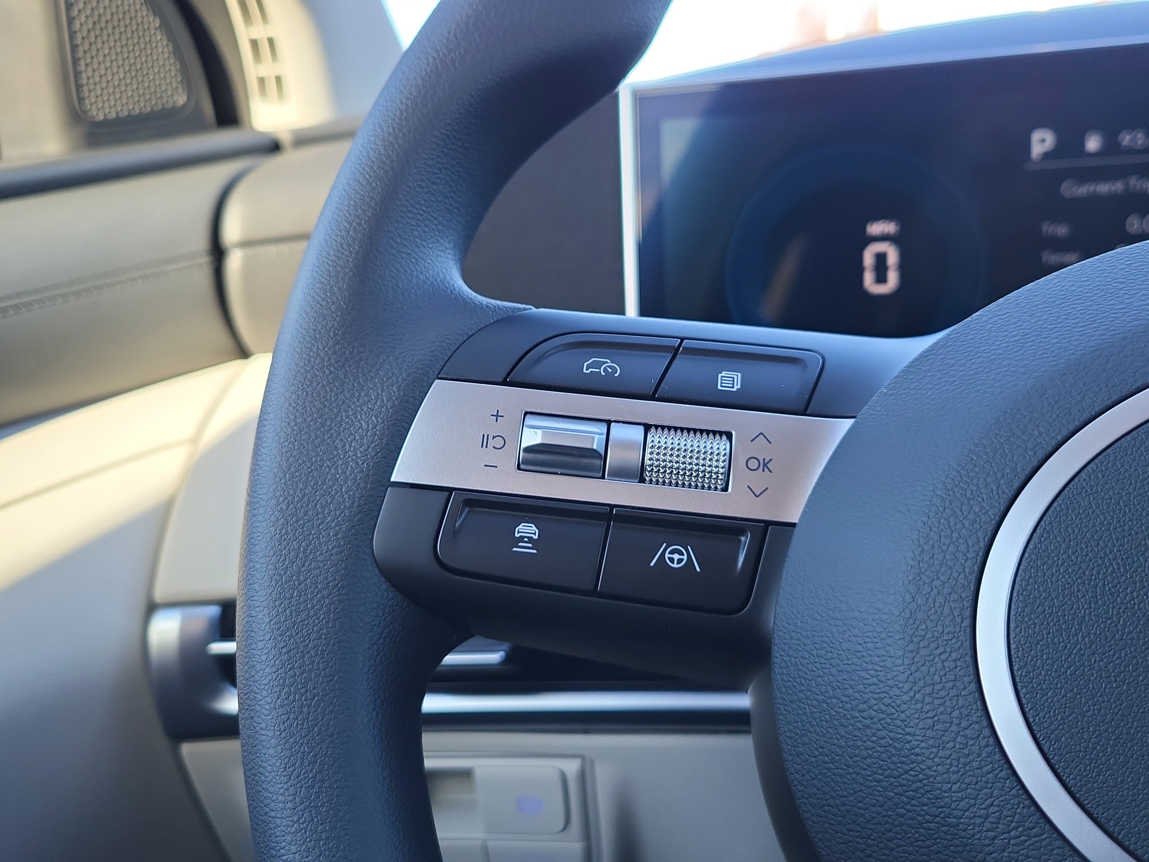 New 2026 Hyundai Tucson SEL image 16