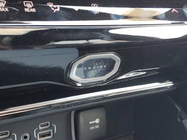 New 2026 Jeep Grand Cherokee L Limited w/ Luxury Tech Group II AWD/4WD image 24