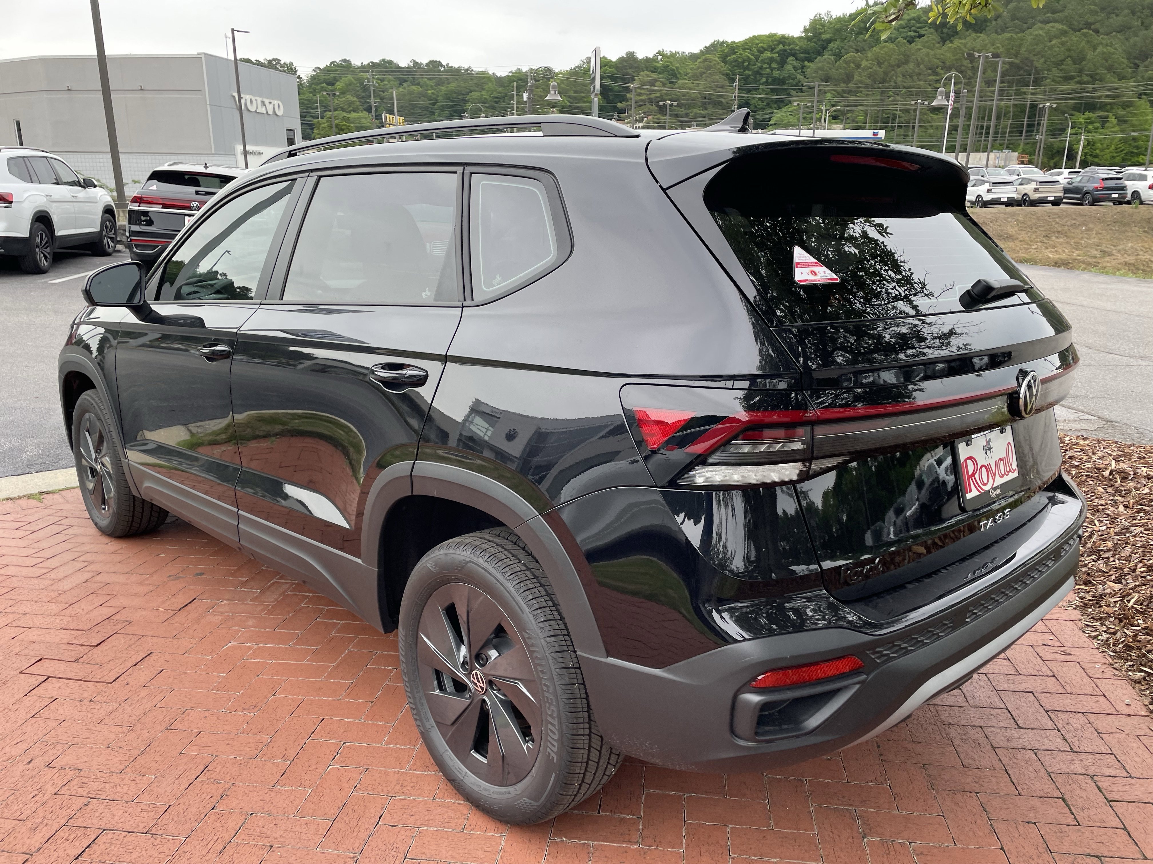 New 2026 Volkswagen Taos S FWD image 6