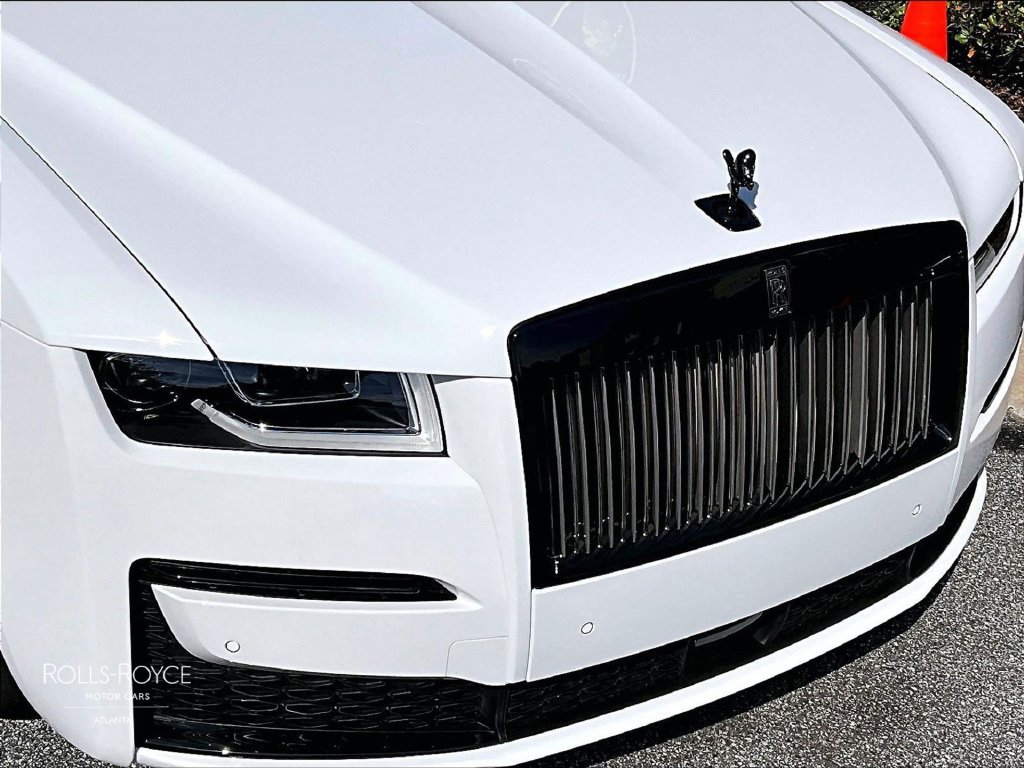 Used 2024 Rolls-Royce Ghost Black Badge w/ Black Badge Ghost Package AWD/4WD image 26