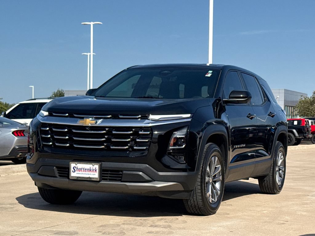 Used 2025 Chevrolet Equinox LT w/ Safety and Technology Package FWD image 3