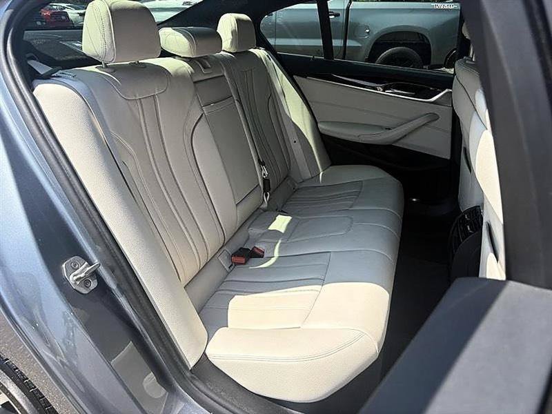 Used 2017 BMW 530i RWD image 46