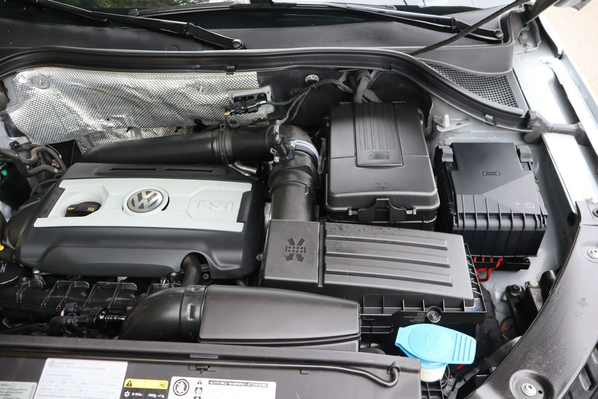 Used 2014 Volkswagen Tiguan SEL AWD/4WD image 41