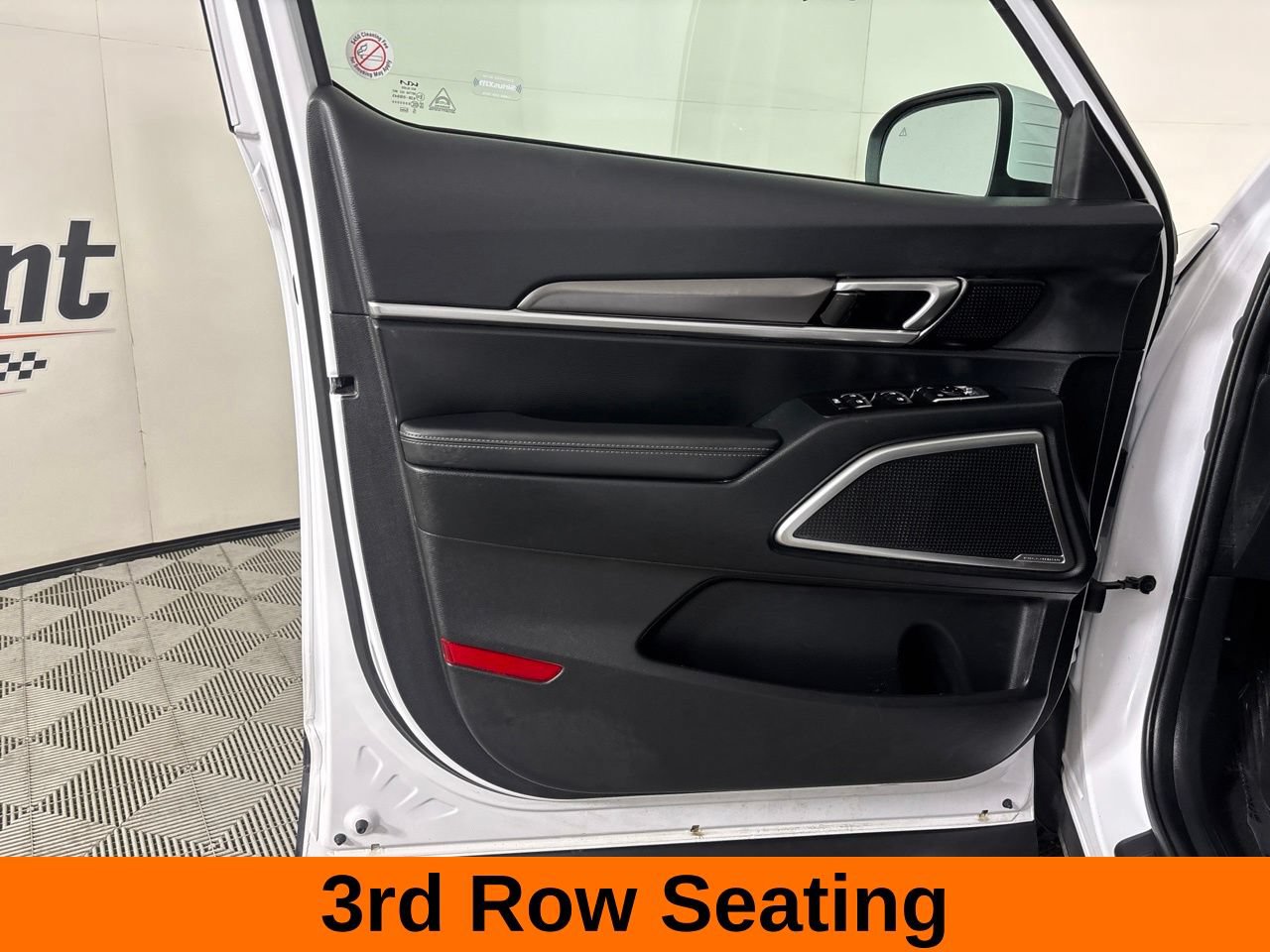 Used 2025 Kia Telluride S AWD/4WD image 10