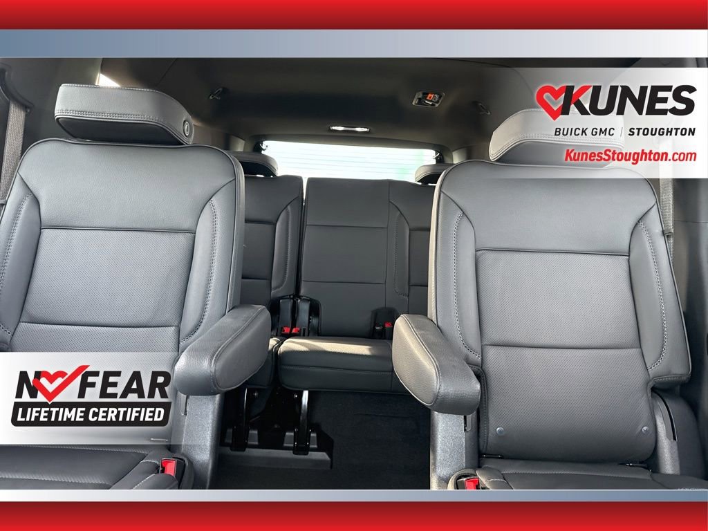 Used 2025 GMC Yukon XL Denali image 7