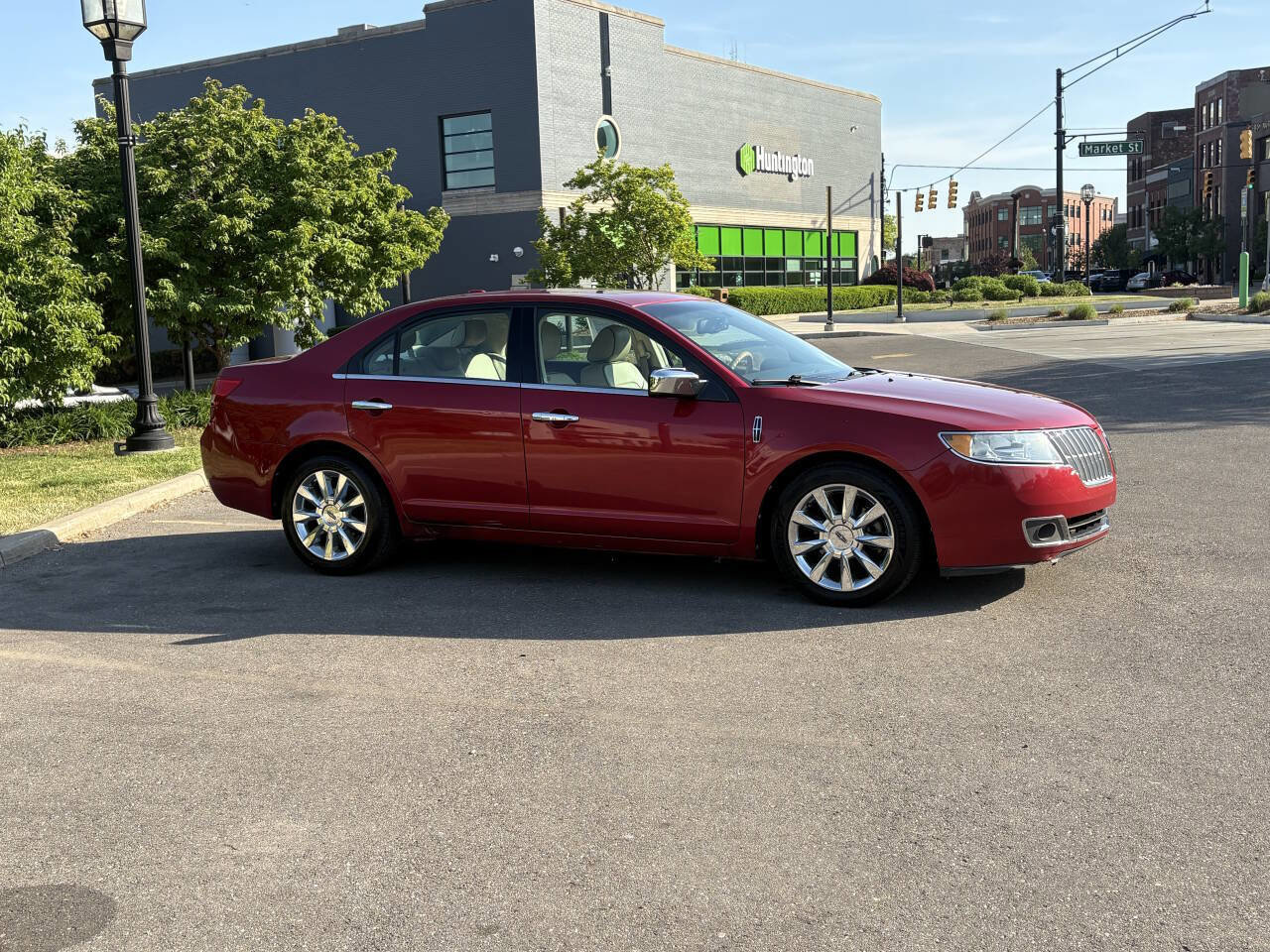 Used 2011 Lincoln MKZ AWD image 7