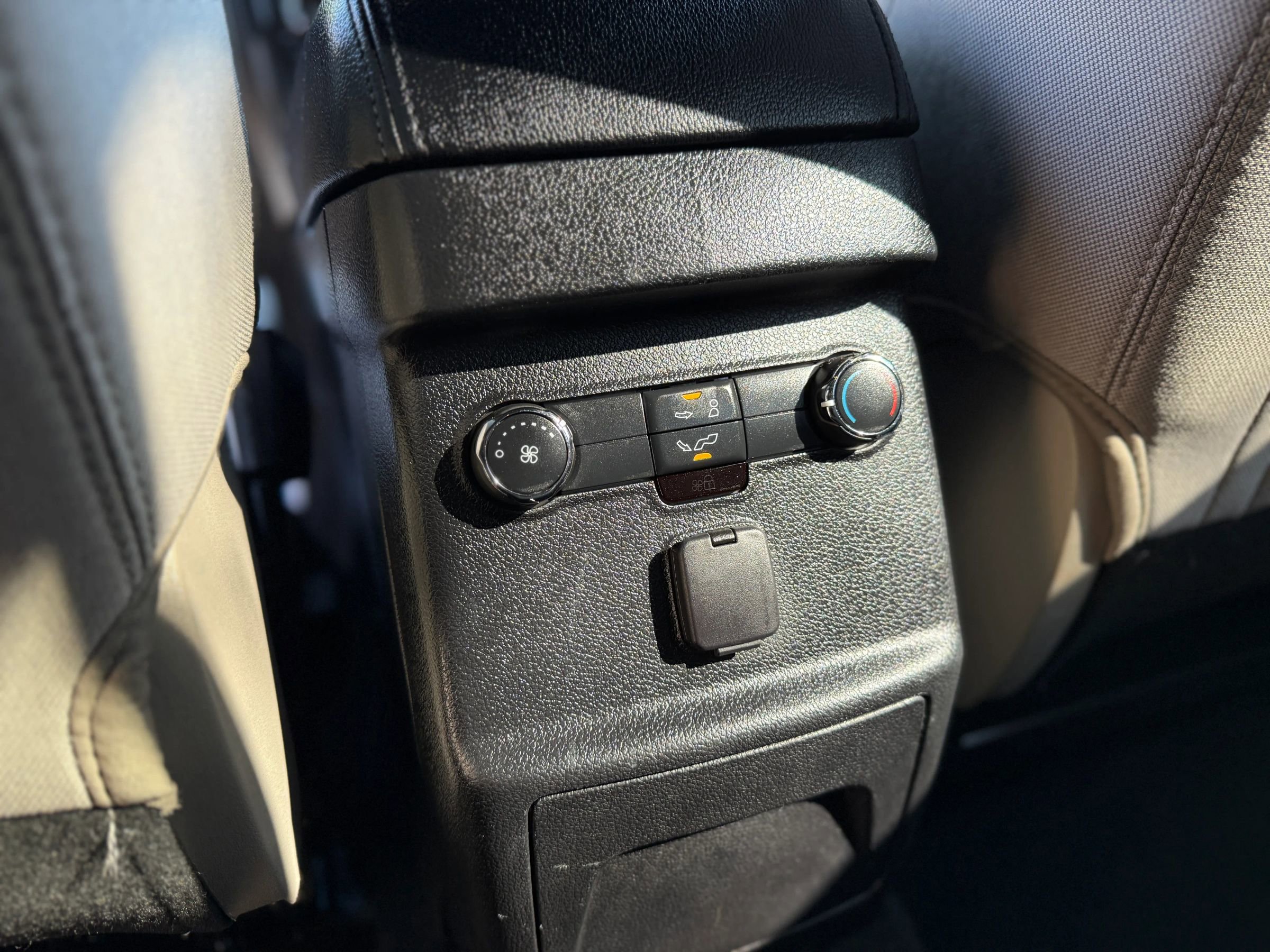 Used 2019 Ford Explorer XLT w/ Equipment Group 201A image 26
