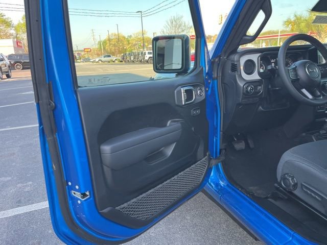 New 2026 Jeep Gladiator Sport image 6